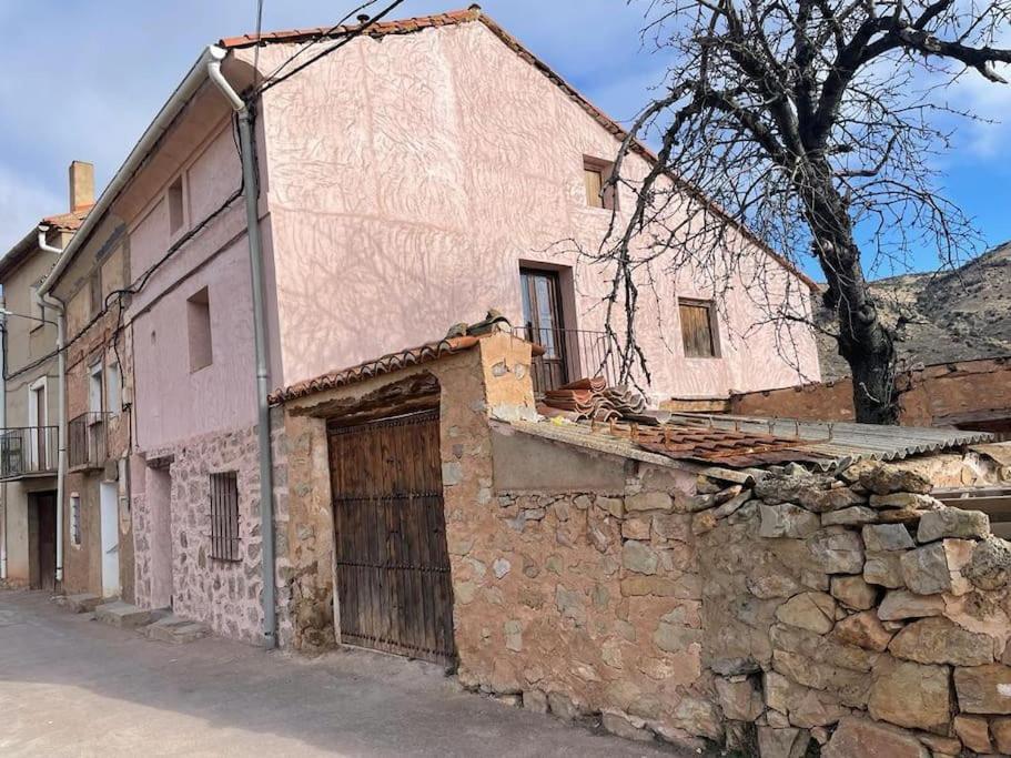 Acogedora Casa Con Patio-Parking Villa Albarracin Exterior photo