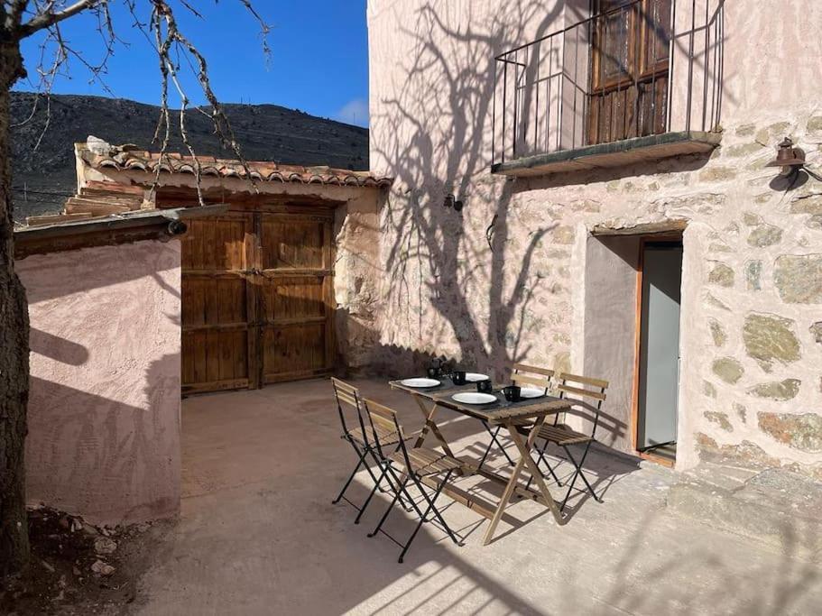Acogedora Casa Con Patio-Parking Villa Albarracin Exterior photo